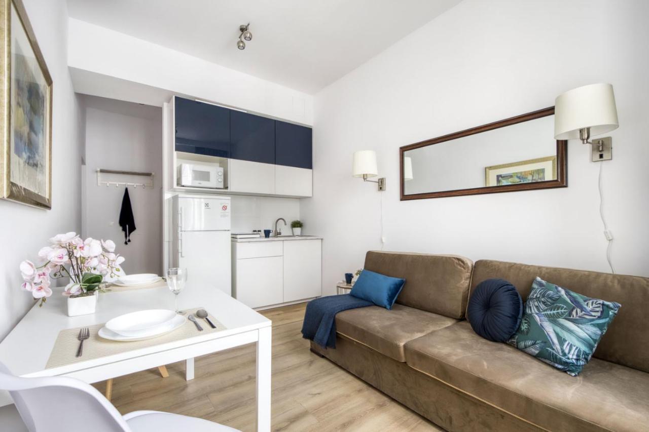 23 Unit Miniapartments Warszawa Lotnisko Okecie Fajne Ministudio Przy Bitwy Warszawskiej Luaran gambar